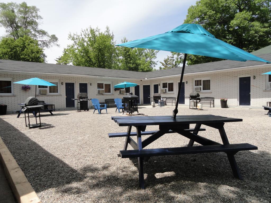 Edgewater By The Bay Motel Wasaga Beach Exterior photo